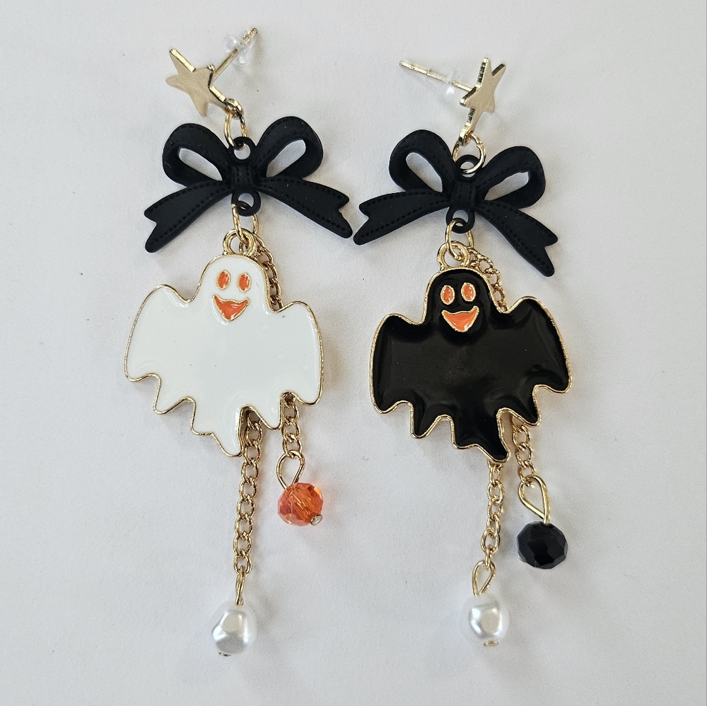 New Halloween themed earrings, Ghost earrings.